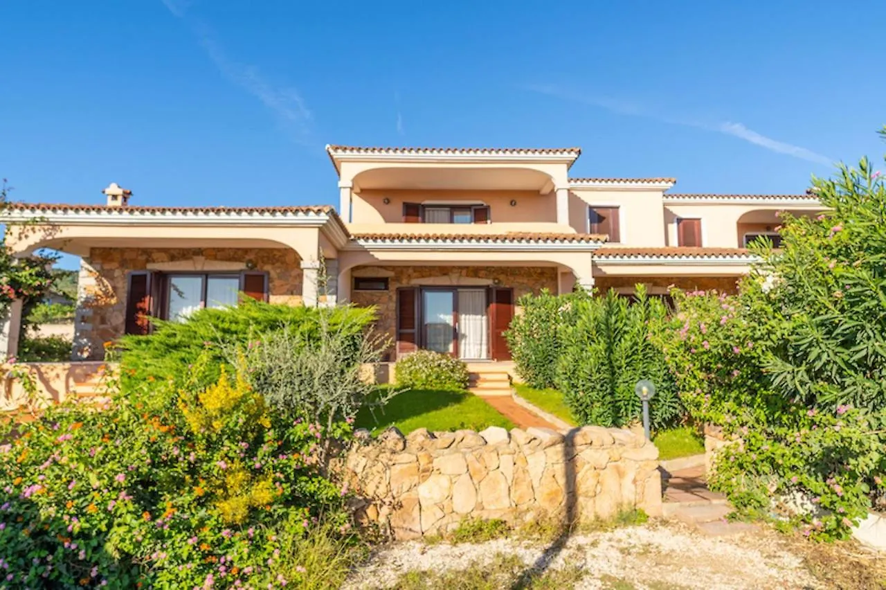 L'Uddastru - Lu Fraili San Teodoro  Appart hôtel San Teodoro (Sardinia)