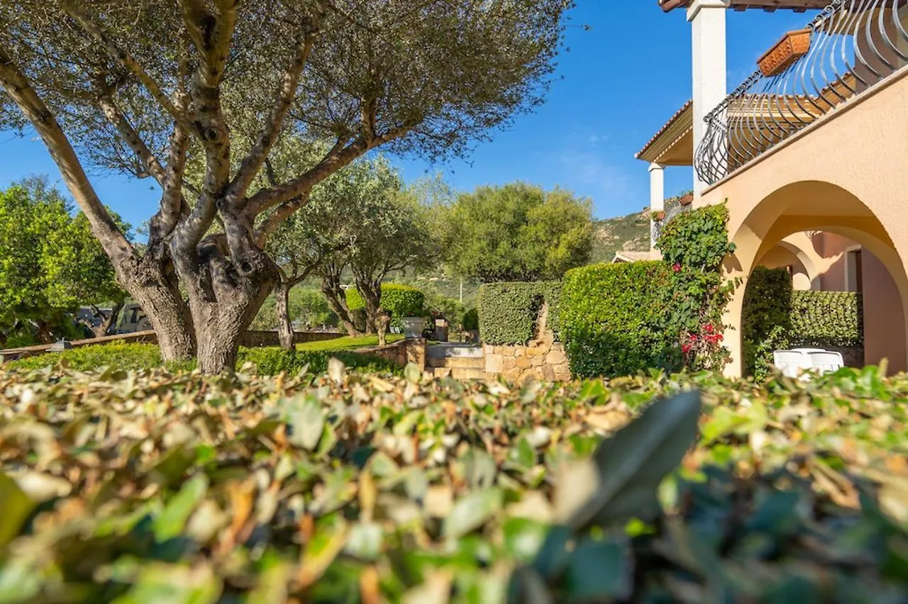 Aparthotel Iss Travel, L'Uddastru Panoramic Apartments - With Private Outdoor Terrace San Teodoro  Italia